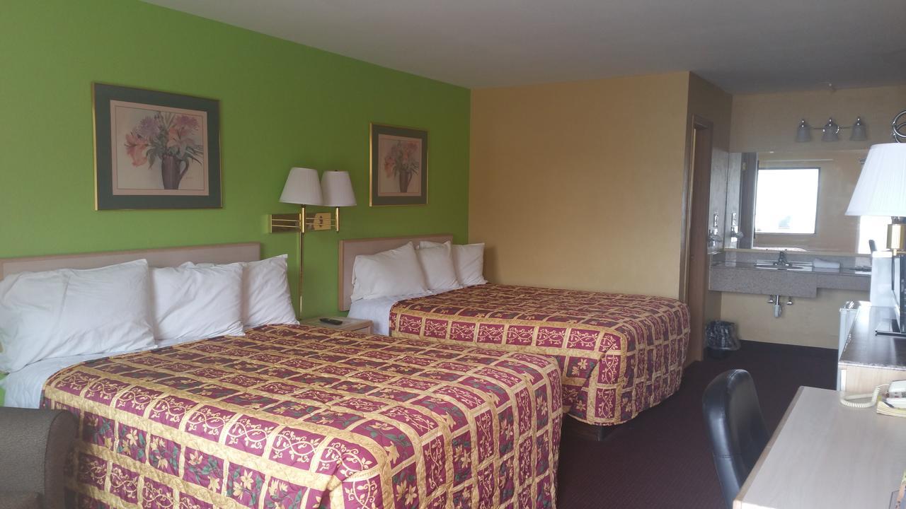 Economy Inn & Suites Harrisburg Exteriér fotografie